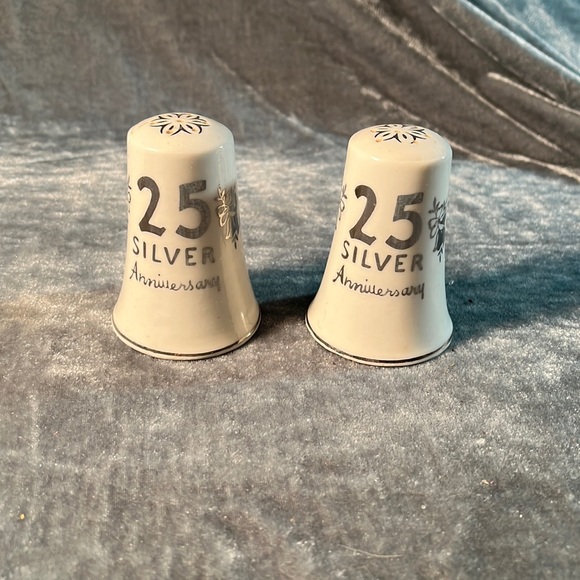 25th Anniversary Salt and Pepper - Picture 1 of 3